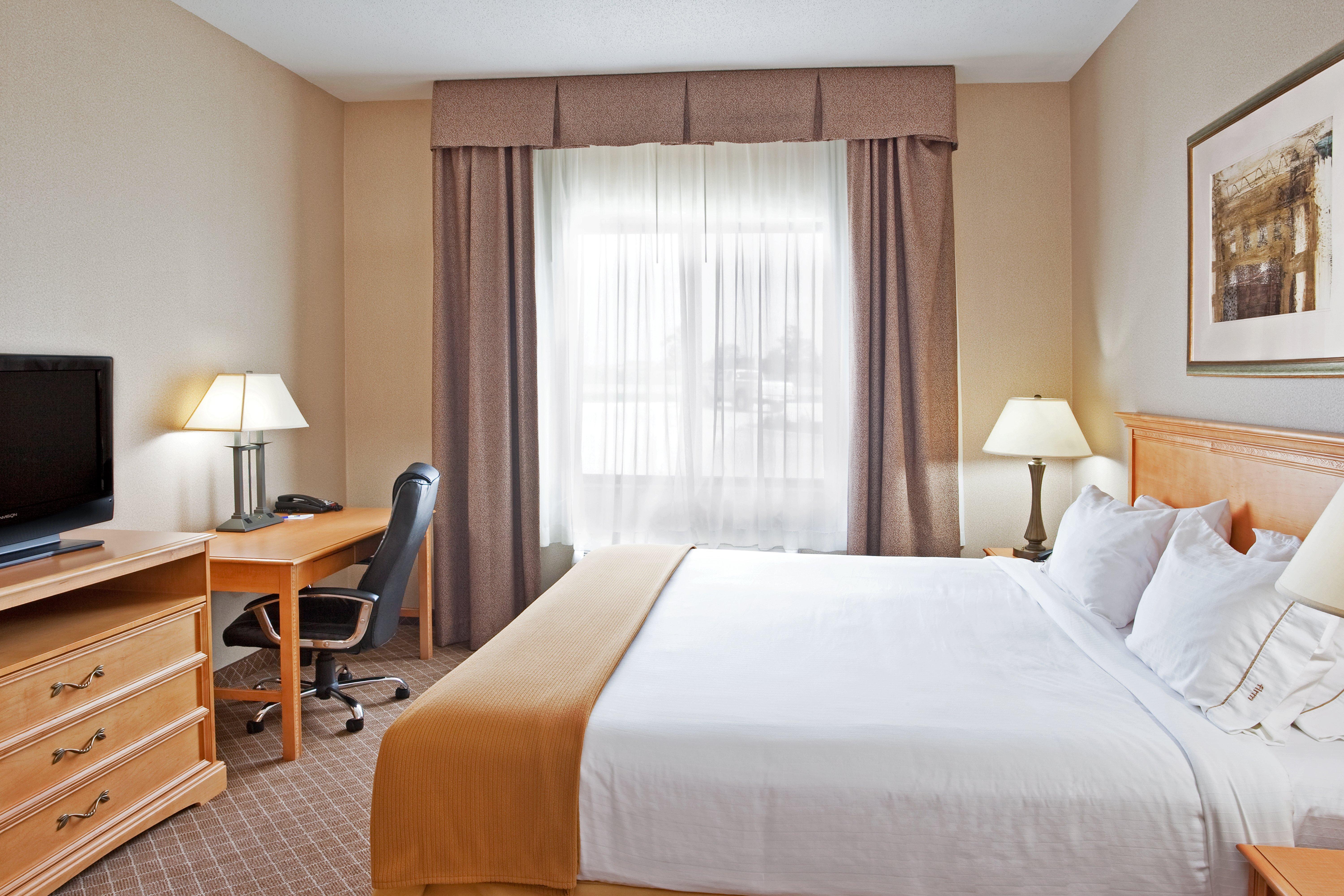 Holiday Inn Express Hotel & Suites Chesterfield - Selfridge Area By Ihg Exterior photo