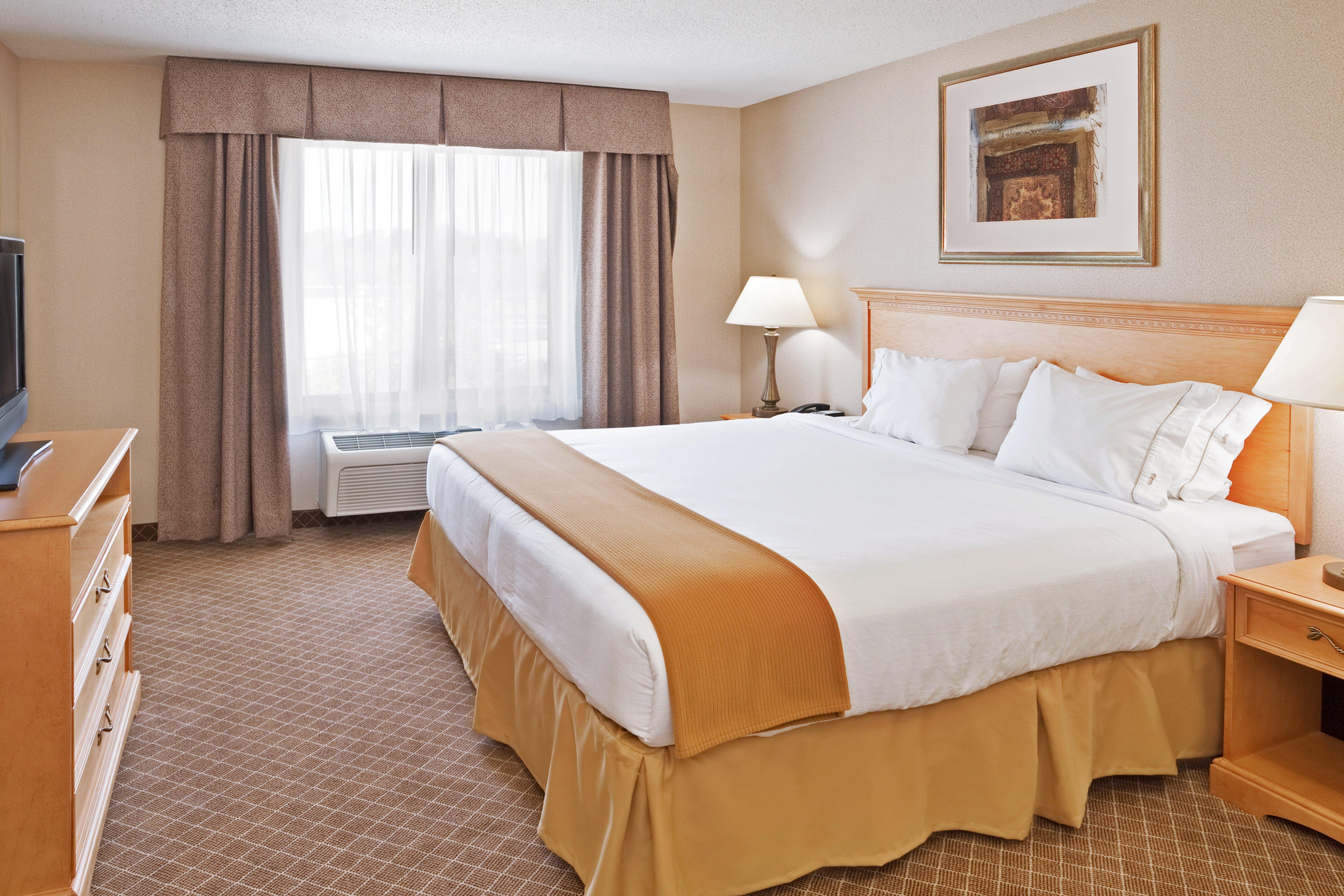 Holiday Inn Express Hotel & Suites Chesterfield - Selfridge Area By Ihg Exterior photo
