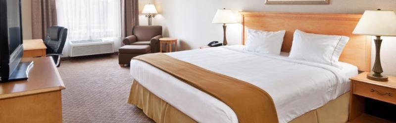 Holiday Inn Express Hotel & Suites Chesterfield - Selfridge Area By Ihg Exterior photo